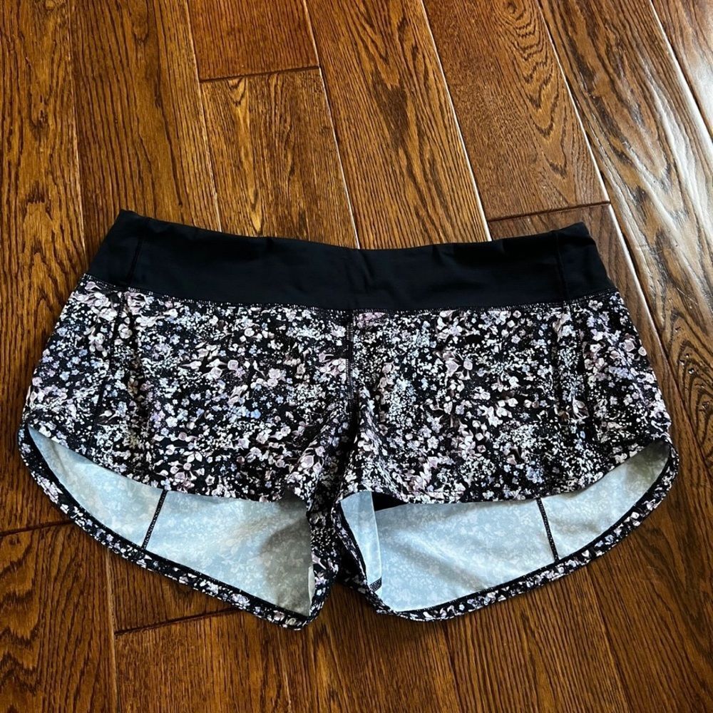 Lululemon Speed Up Short *2.5" Floral Spritz Multi / Black